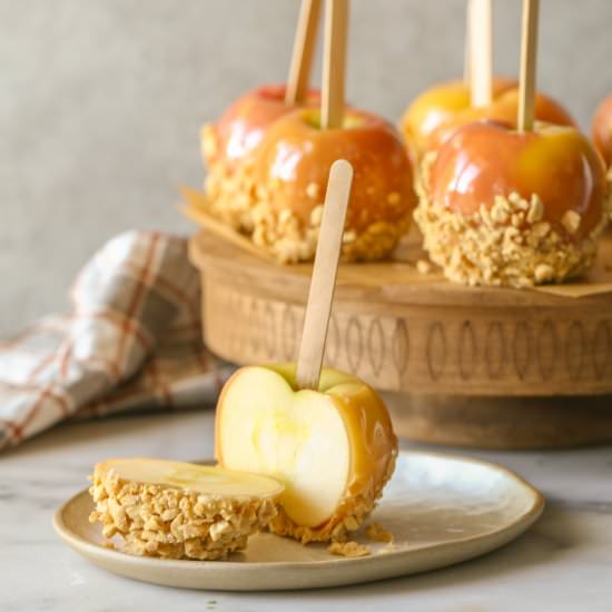 Homemade Caramel Apples - Recipe photo by lovelylittlekitchen