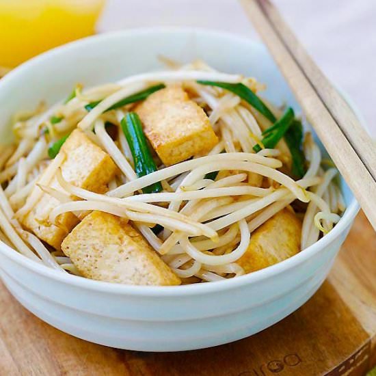 Bean Sprouts with Tofu - Recipe photo by rasamalaysia