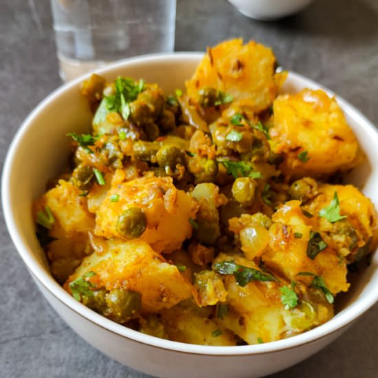 Dry aloo matar recipe - Recipe photo by greenbowl2soul
