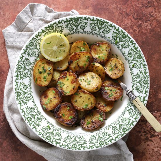 Skillet-Roasted Potatoes - Recipe photo by marilenaskitchen