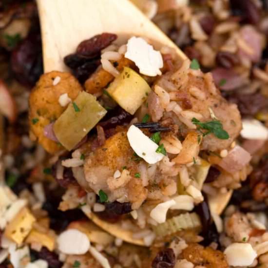 Easy Cranberry Stuffing - Recipe photo by peasandpeonies
