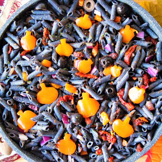Black Halloween Pasta - Recipe photo by eyesclosedcooking