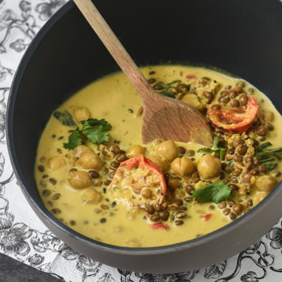 Red lentil & chickpea dhal - Recipe photo by Exquisit