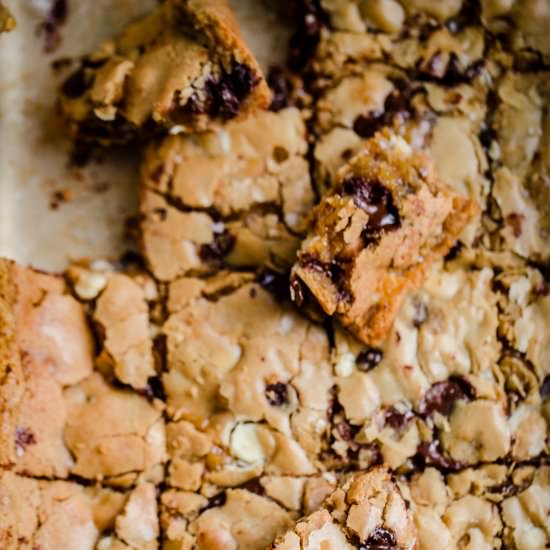 Cookie Tray Bake - Recipe photo by tiffinandteaofficial