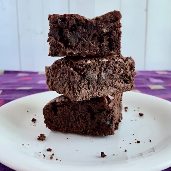 Rich & Chewy Cake Brownies - Recipe photo by scotch_scones