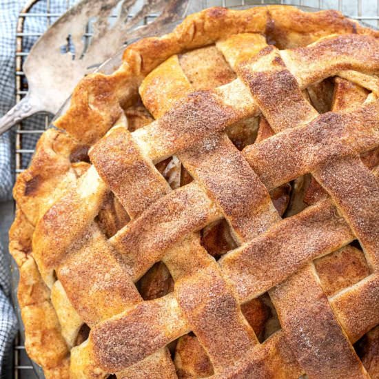 How to Make a Lattice Pie Crust - Recipe photo by Jessica Gavin