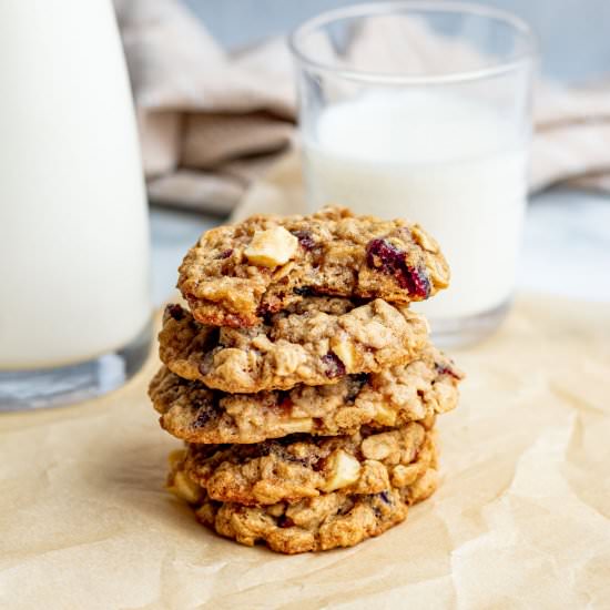 Apple Oatmeal Cookies - Recipe photo by themarblekitchen