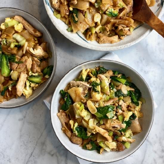 Pad See Ew - Recipe photo by thebrookcook.wordpress.com