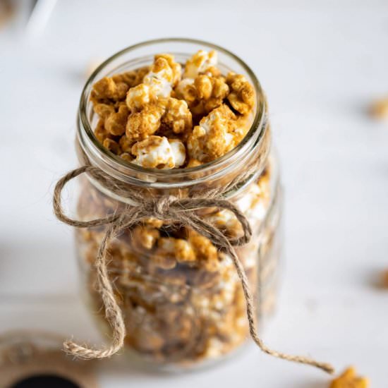 Caramel Corn - Recipe photo by theforkedspoon