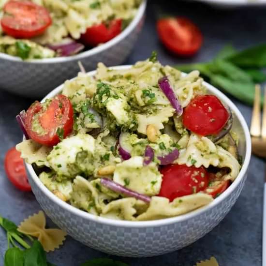 Caprese Pasta Salad - Recipe photo by 30minutesmeals