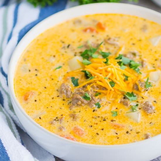 Easy Cheeseburger Soup - Recipe photo by pumpkinnspice
