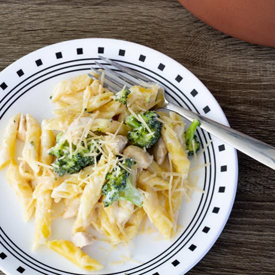 alfredo chicken pasta & broccoli - Recipe photo by mindyscookingobsession
