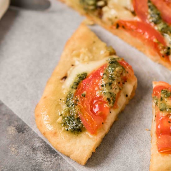 Flat Bread Pesto Margarita Pizza - Recipe photo by lifestyleofafoodie