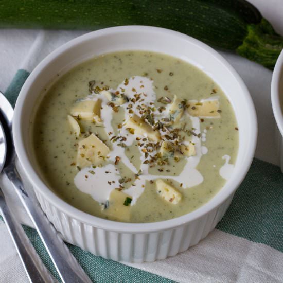 Zucchini soup - Recipe photo by mecooks.com