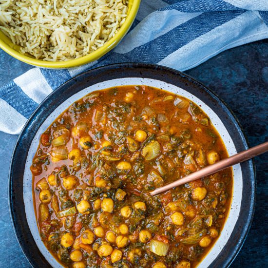 Vegan Chickpea and Spinach Curry - Recipe photo by skinnyspatula