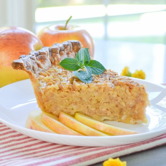 Grated Apple Pie - Recipe photo by House of Elyn Ryn