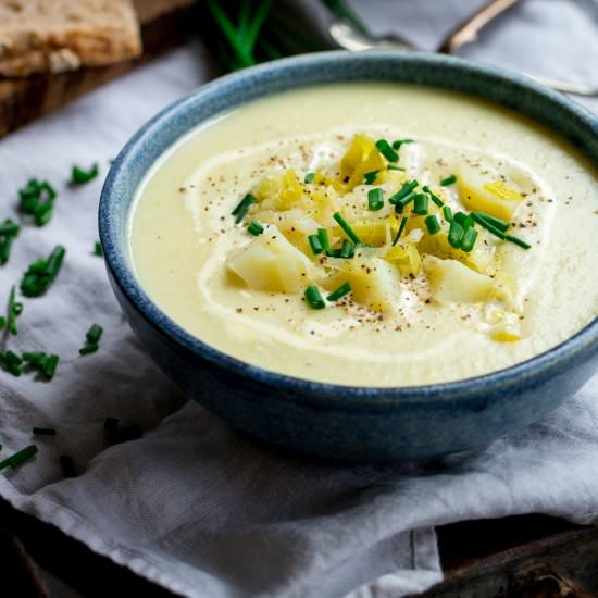 Leek and Potato Soup - Recipe photo by KitchenSanctuary