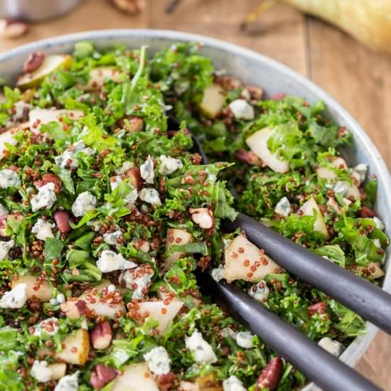 Pear blue cheese kale salad - Recipe photo by electricbluefood