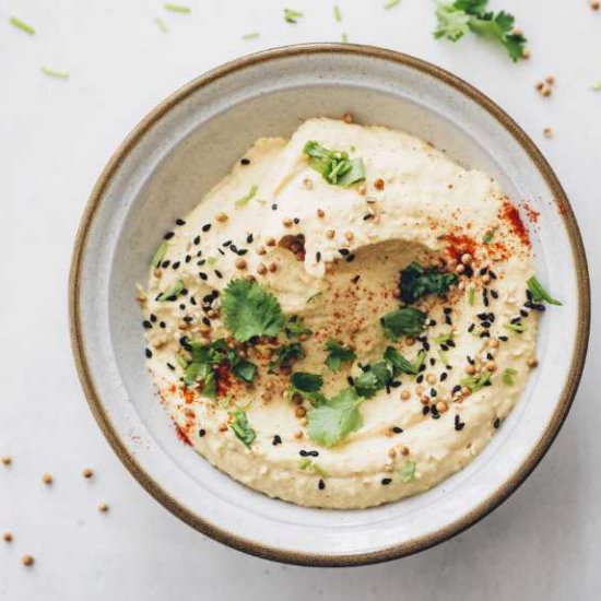 Creamy Oil-Free Hummus - Recipe photo by nutriciously