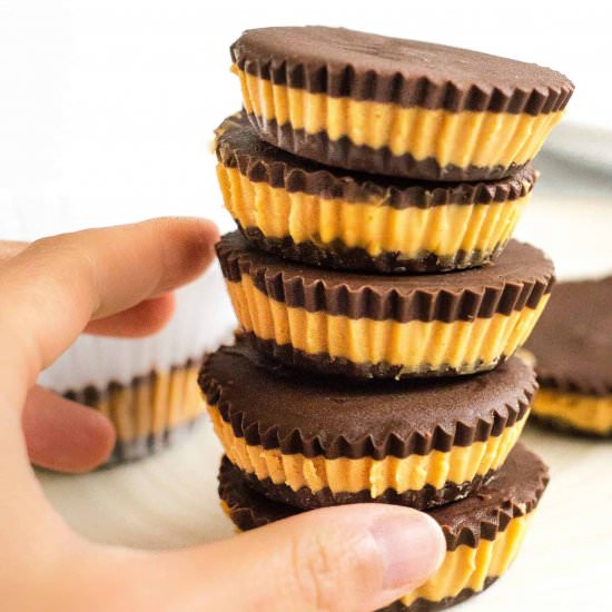 4-Ingredient Peanut Butter Cups - Recipe photo by felicialim