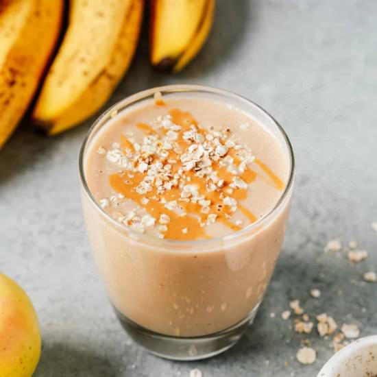 Easy Apple Smoothie Recipe - Recipe photo by PrimaveraKitchen