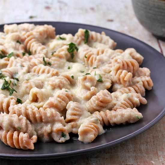 Vegan Bechamel (white) sauce - Recipe photo by veganwithgusto