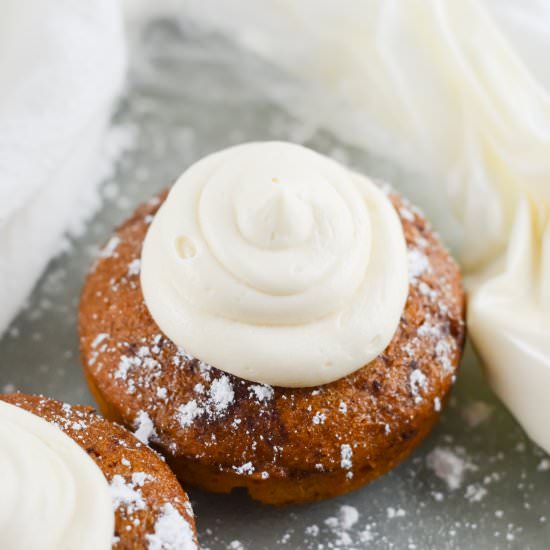 Homemade Buttercream Frosting - Recipe photo by lifebeginswithdessert