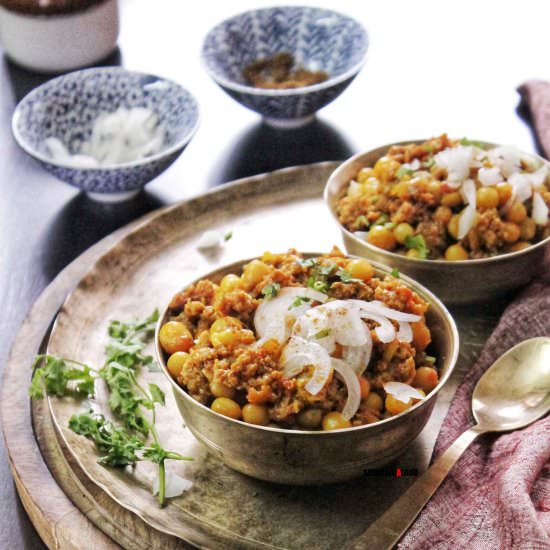 Mangsher Ghugni - Recipe photo by speakingaloud