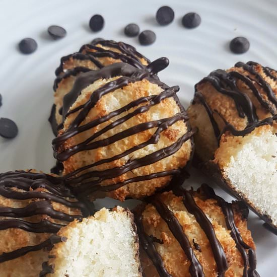 Vegan Coconut Macaroons - Recipe photo by Veganbaker