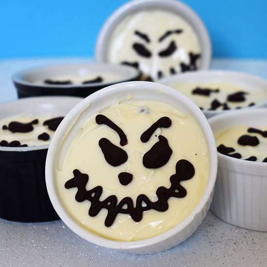 Jack Skellington Cheesecakes - Recipe photo by lightscamerabake
