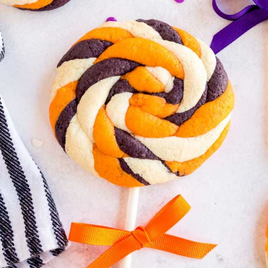 Halloween Lollipop Cookies - Recipe photo by Lemon blossoms
