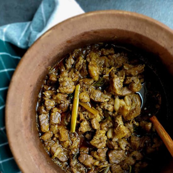 Sri Lankan Black Pork Curry - Recipe photo by Hungry Lankan