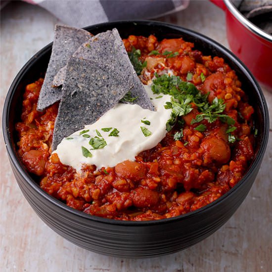 5 alarm plant-based chili - Recipe photo by veganwithgusto