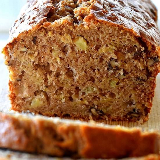 Apple Cake Loaf - Recipe photo by pastryandbeyond