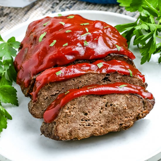 Instant Pot Meatloaf and Potatoes - Recipe photo by EasyBudgetRecipes