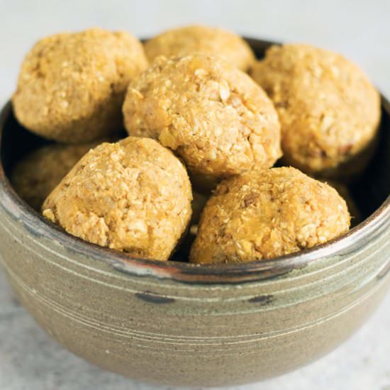 Pumpkin energy balls - Recipe photo by Mandy Sneaky Veg