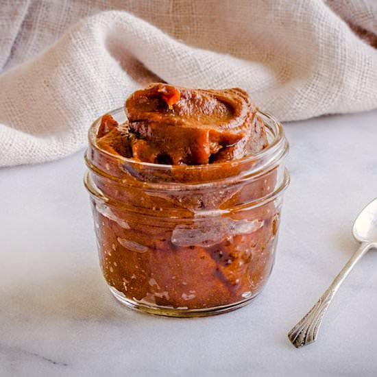 How to Make Date Paste - Recipe photo by vancouverwithlove