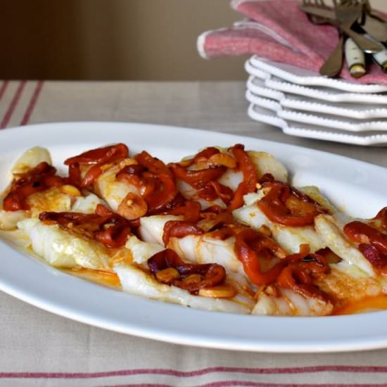 Cod with roasted red peppers - Recipe photo by mama ia blog