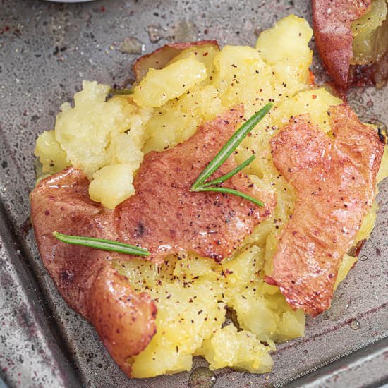 Vegan Smashed Potatoes - Recipe photo by healingtomato