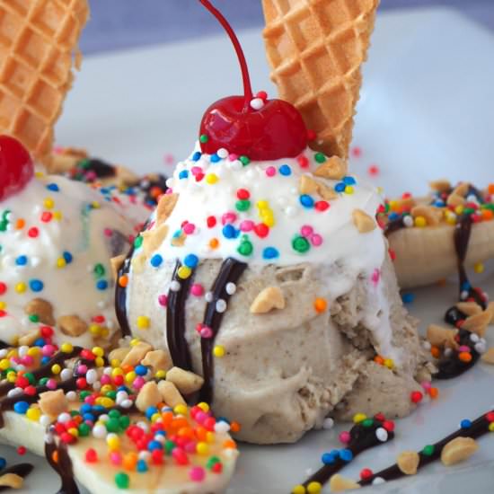 Banana split - Recipe photo by Keep Calm and Eat Ice Cream