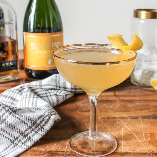 Apple Cider French 75 - Recipe photo by Allons-Eat