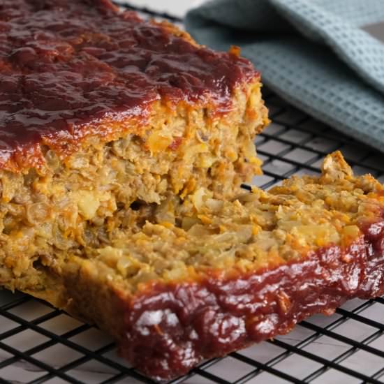 Lentil loaf with oats and veggies - Recipe photo by stephsunshine