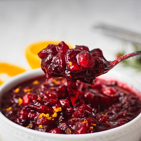 3-Ingredients Cranberry Sauce - Recipe photo by Shuangys Kitchensink