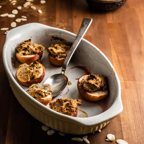 Baked Apples with Cinnamon Sauce - Recipe photo by Lifeandlemons