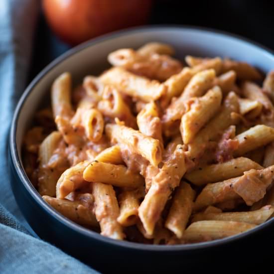 Simple Penne alla Vodka - Recipe photo by dudethatcookz