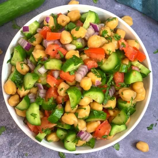 Healthy Chickpea Salad - Recipe photo by indianveggiedelight