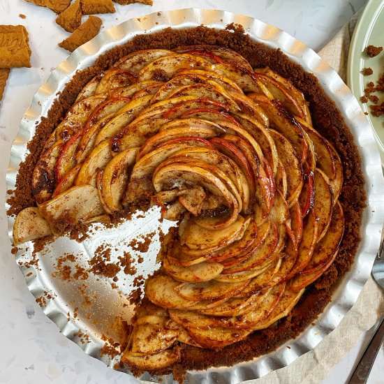 Spiced Apple Rose Tart - Recipe photo by bakingwithaimee