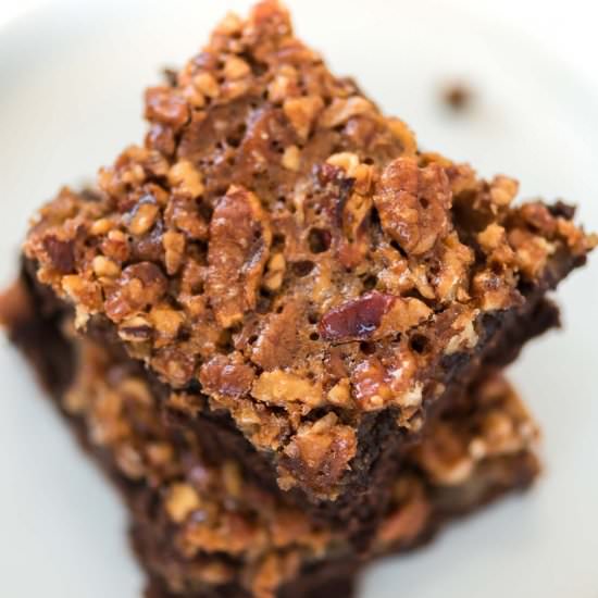 Pecan Pie Brownies - Recipe photo by buildyourbite