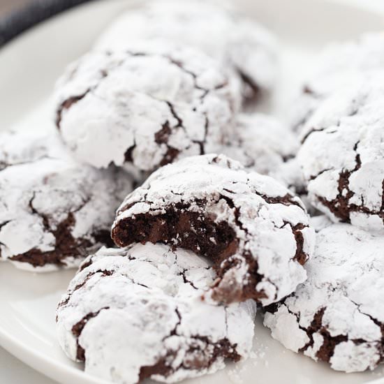 Double Chocolate Crinkle Cookies - Recipe photo by emihill