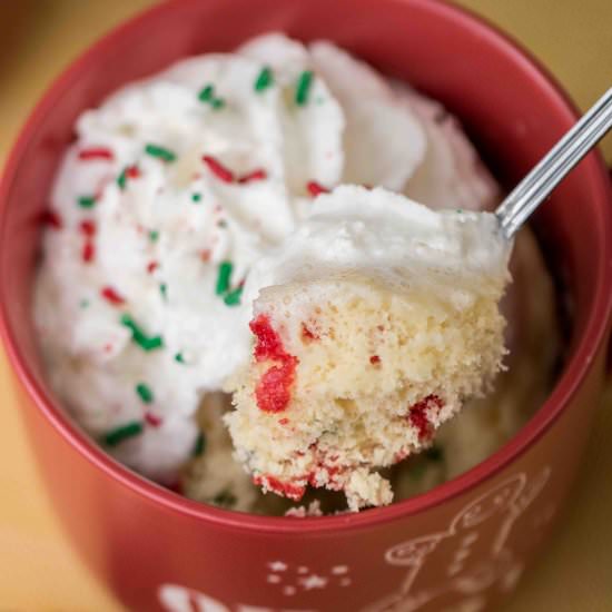 Christmas box mix mug cake - Recipe photo by lifestyleofafoodie